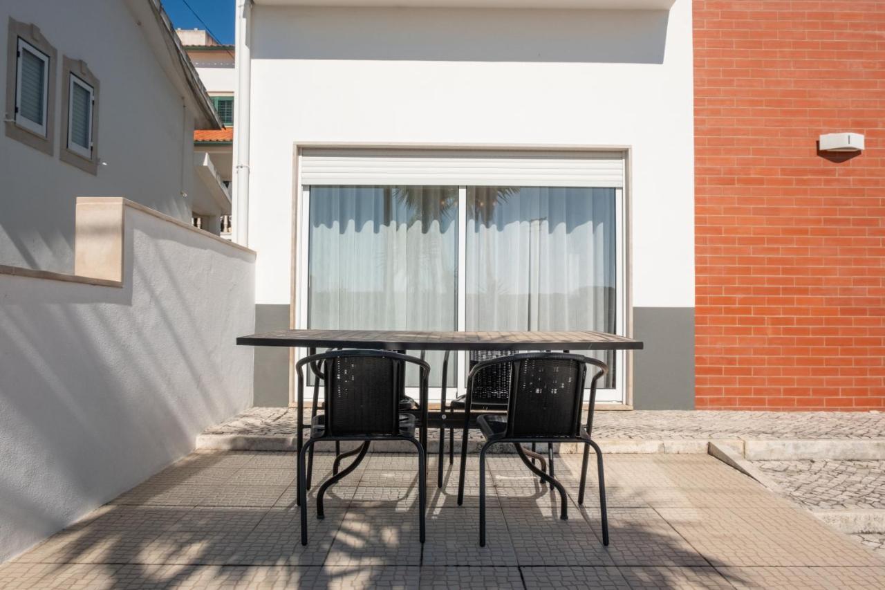 8 Rodrigues Family House - Villa With Patio Nazaré Exteriér fotografie